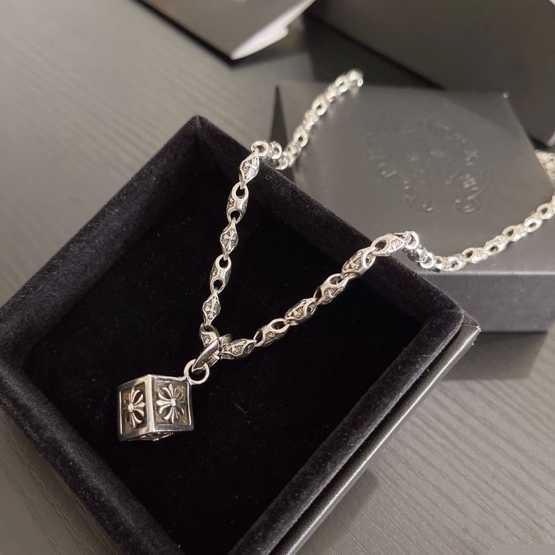 Ch**me He**ts necklaces